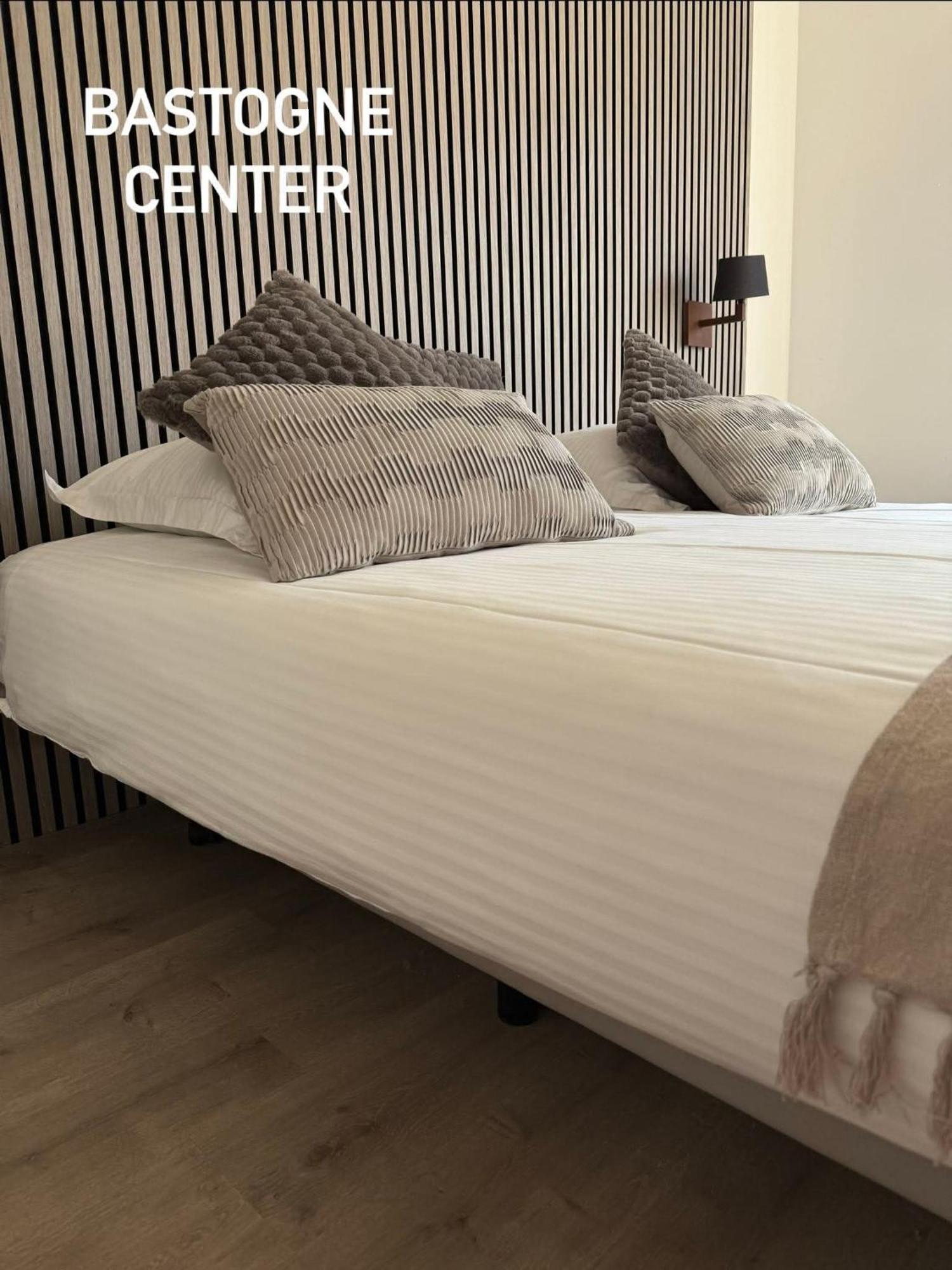בסטון Hotel Giorgi Et Logements Insolites-Jacuzzi Prive מראה חיצוני תמונה