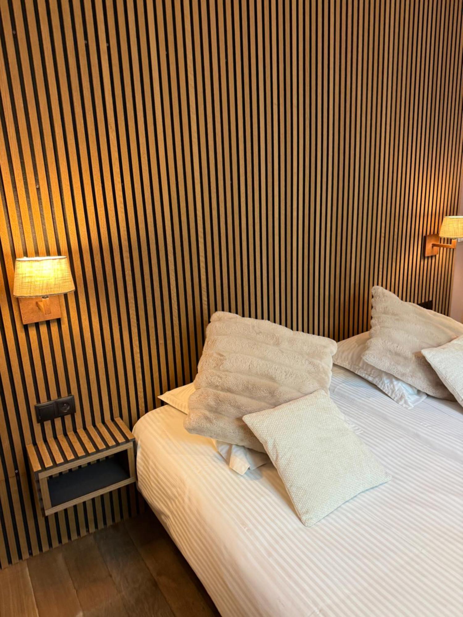 בסטון Hotel Giorgi Et Logements Insolites-Jacuzzi Prive מראה חיצוני תמונה