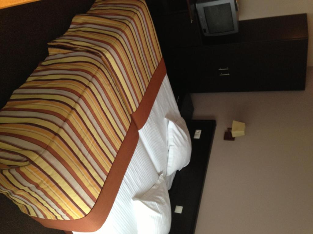 בסטון Hotel Giorgi Et Logements Insolites-Jacuzzi Prive חדר תמונה